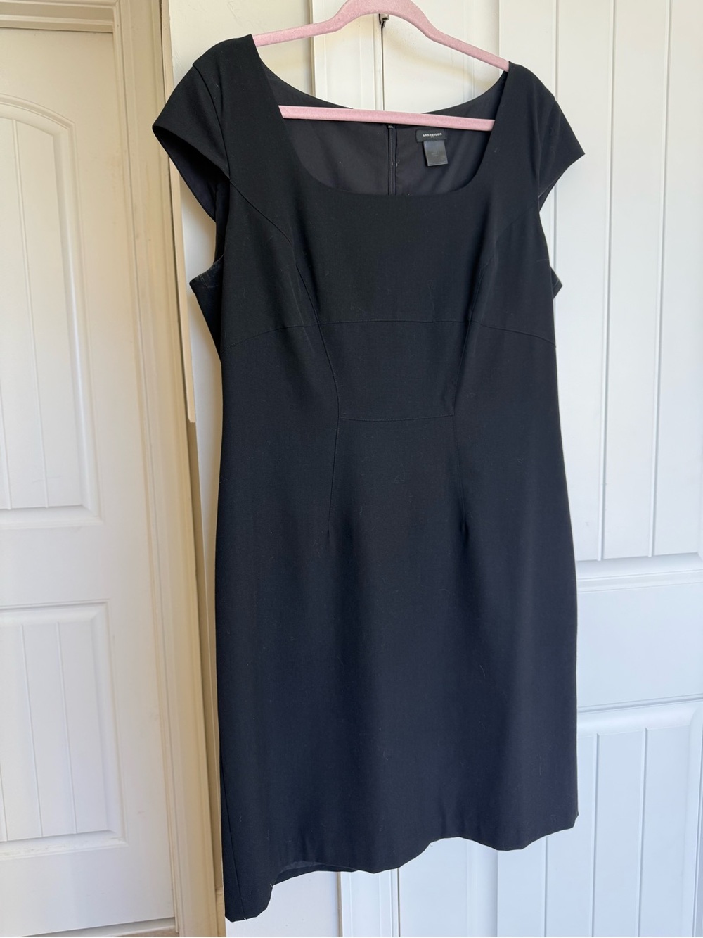 Ann Taylor cap sleeve dress